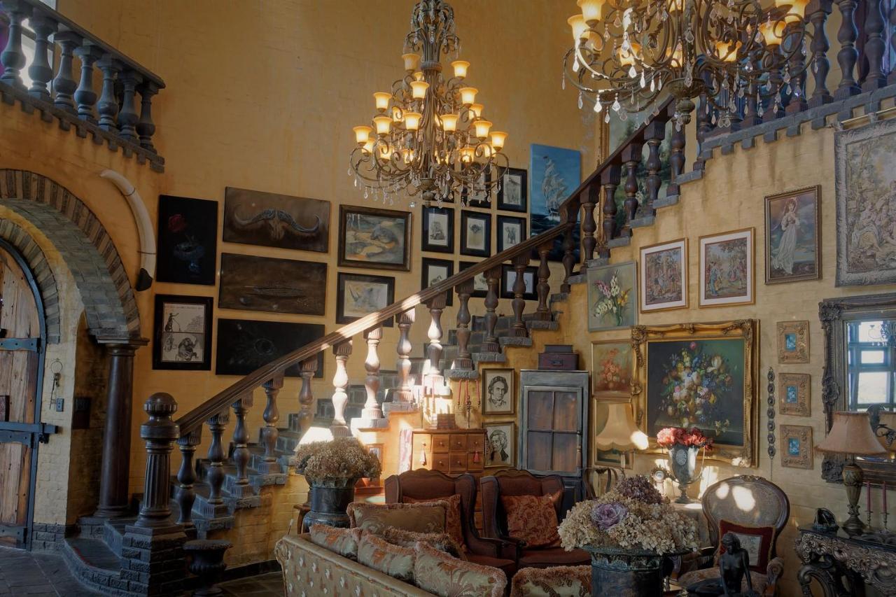 Bygracealone Manor Hotel Outeniekwa ภายนอก รูปภาพ