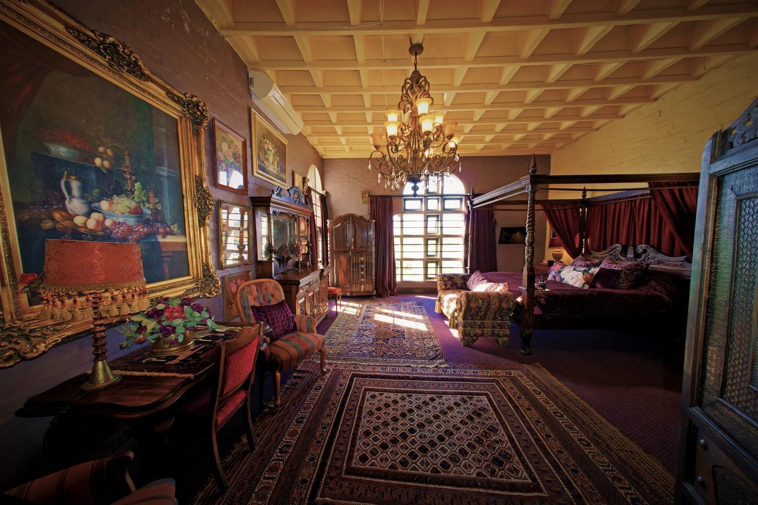 Bygracealone Manor Hotel Outeniekwa ภายนอก รูปภาพ